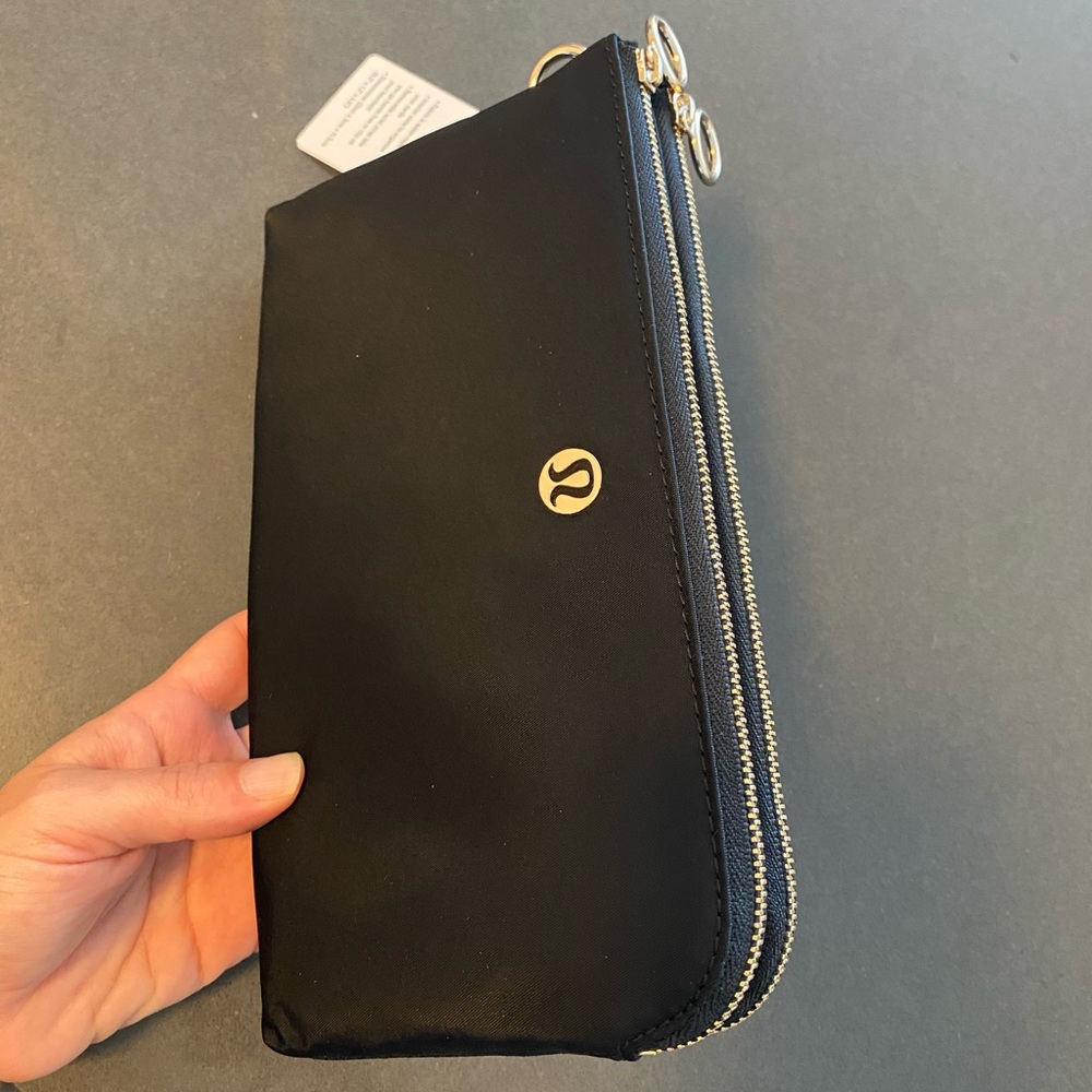 Wallet Lululemon